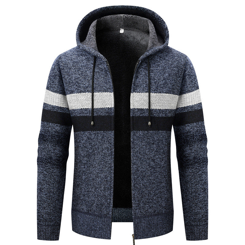 Strikjakke med hætte