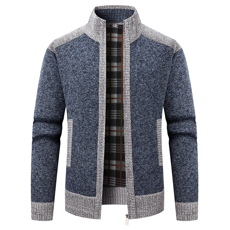 Strikjakke med kontrastkanter