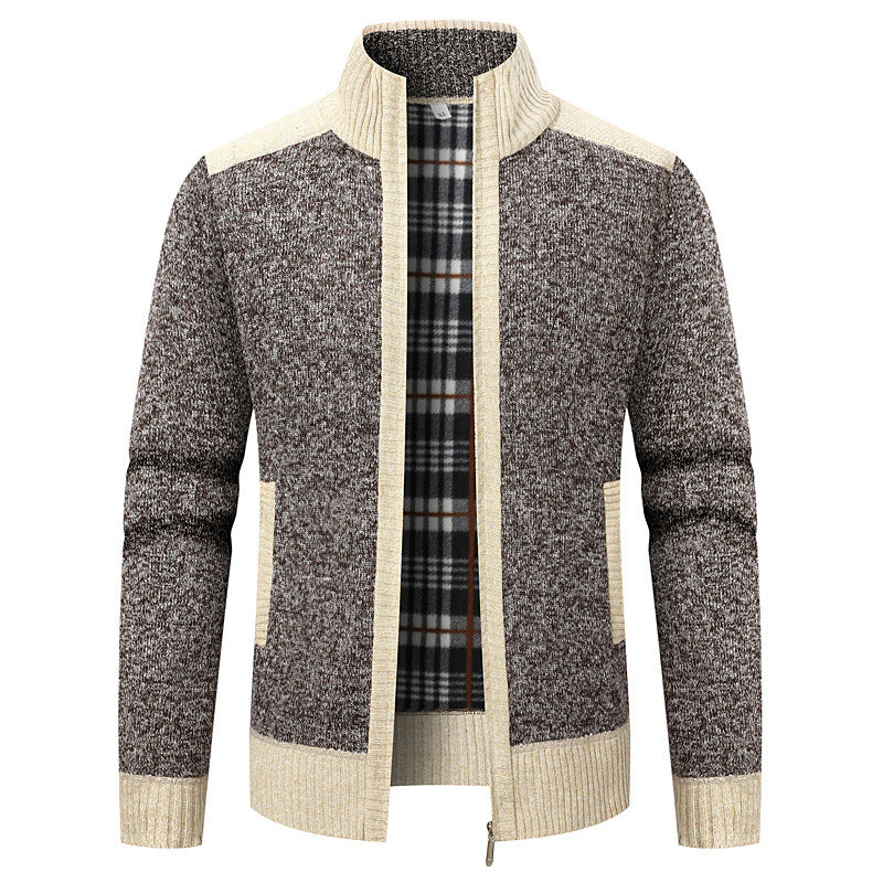 Strikjakke med kontrastkanter